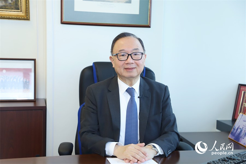 全國政協常委、香港特區立法會議員廖長江接受人民網專訪。人民網 陳曉琳攝