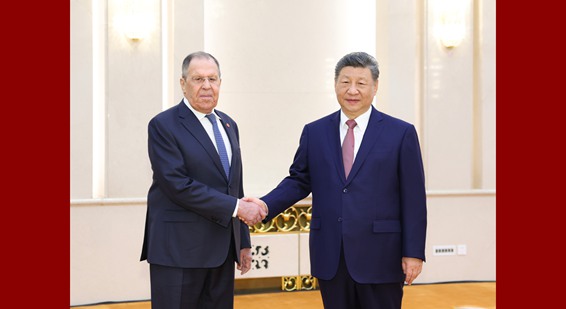 習近平會見俄羅斯外長拉伕羅夫