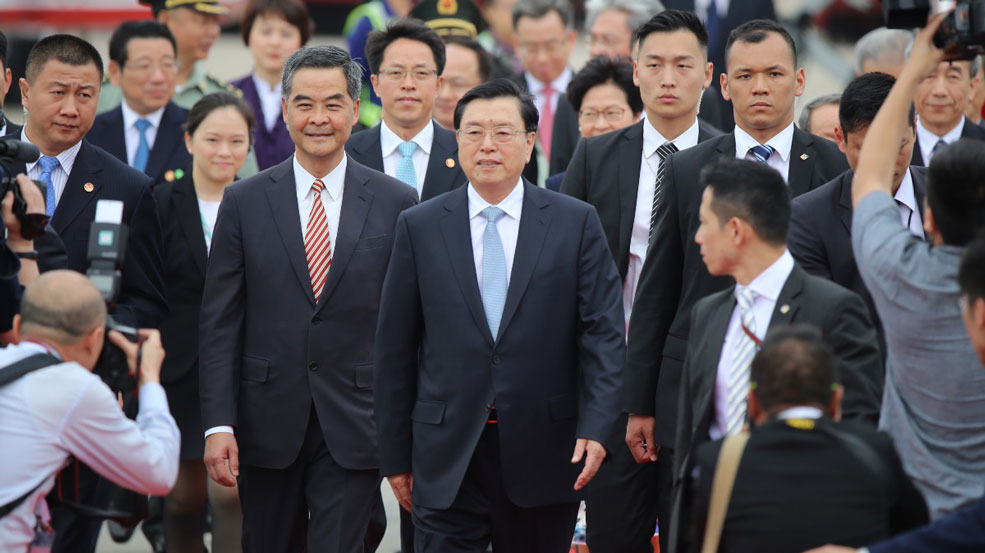 張德江抵達香港 用&ldquo;看、聽、講&rdquo;概括此行目的