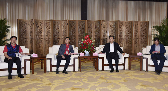 林武任榮譽顧問率&ldquo;築夢之旅&rdquo;專列團訪問貴州