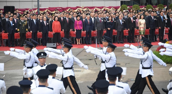 王志民等辦領導出席特區政府國慶69周年升旗儀式和酒會