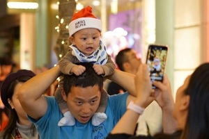香港市民感受聖誕氣氛