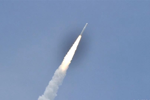 我國首次固體運載火箭海上發射技術試驗取得成功