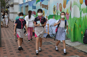 香港在防疫常態化下迎接新學年
