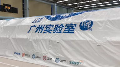 疫情下的香港：探訪建設中的“獵鷹號”硬氣膜實驗室